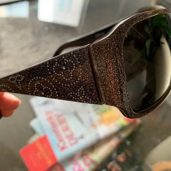 Louis Vuitton 100% Authentic Sunglasses - Picture 3 of 11